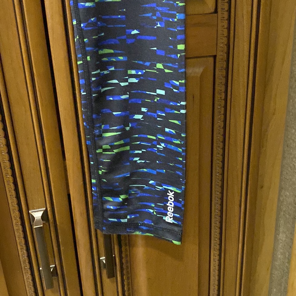 REEBOK Women’s Leggings Size Medium - Picture 2 of 3